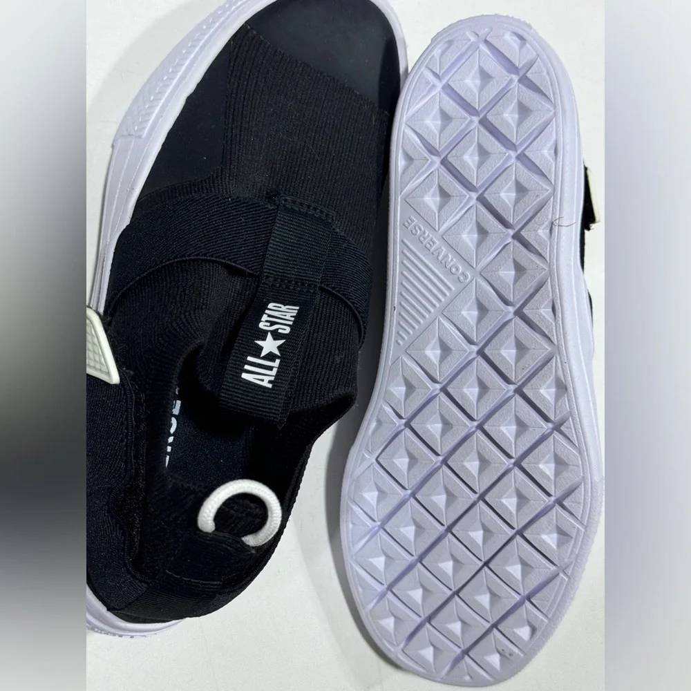 👣 Converse Chuck Taylor All Star Superplay Slip-On Sneaker - Kids' size 4, NEW
